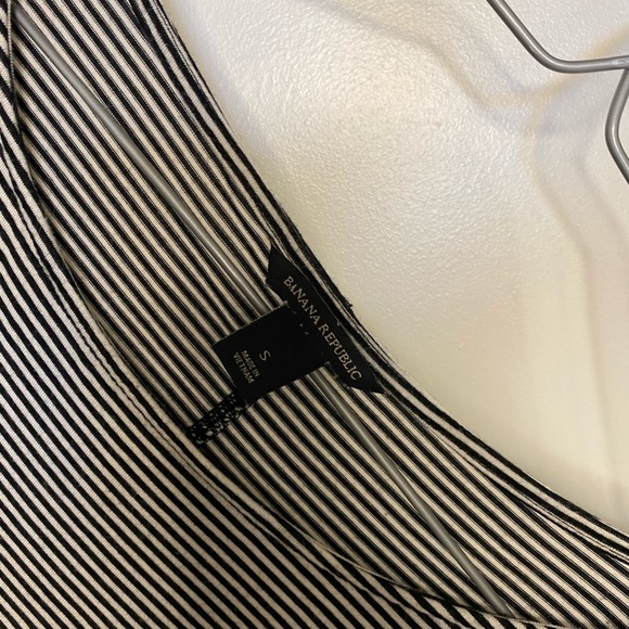 Banana Republic Women’s 3/4 Sleeve Striped Top - Picture 4 of 6